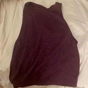 Lululemon maroon tank top. Size 6